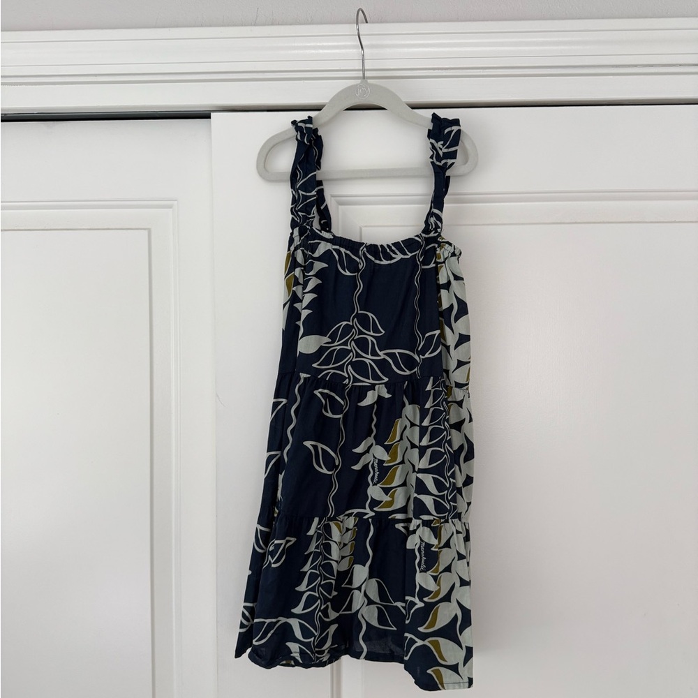 Manuheali’i Blue and White Sleeveless Scoop Neck Sundress